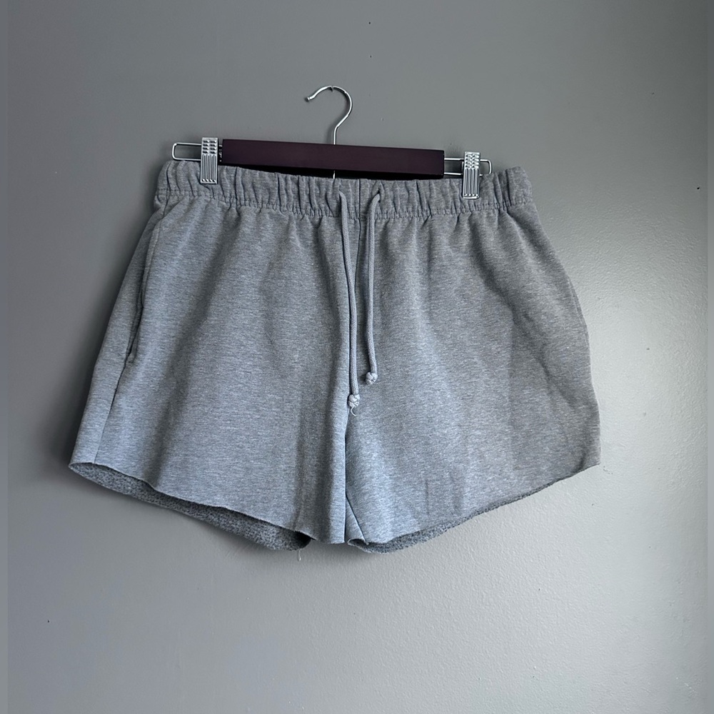 Aeropostale Women’s Gray Cotton Sweat Shorts – Size Medium